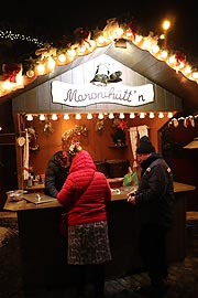 Robbys Glühweinstüberl auf dem Ingolstädter Christkindlmarkt (©Foto: Martin Schmitz)